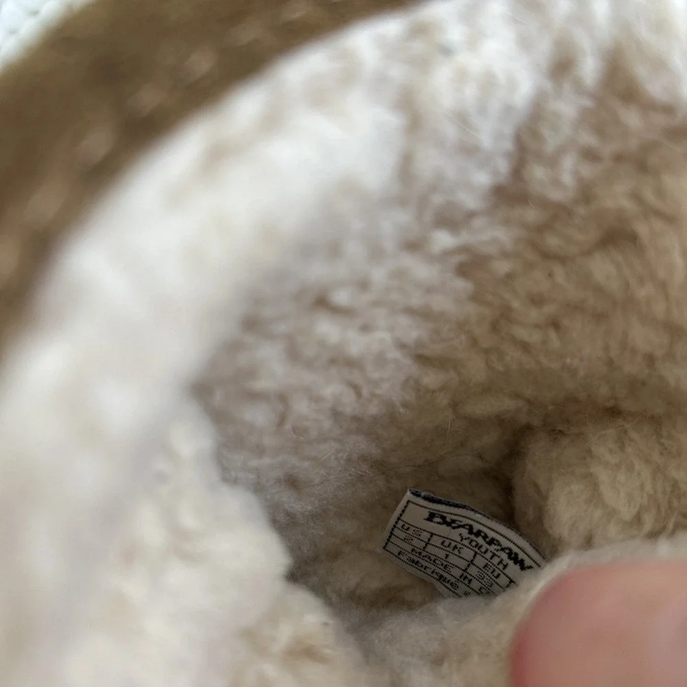 Bearpaw Phylly‎ Youth Size 2 Boots Suede Lace Up Back Slip On Tan Sherpa Lined